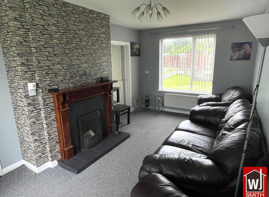 5 Alexander Park, Castlederg, BT81 7BS