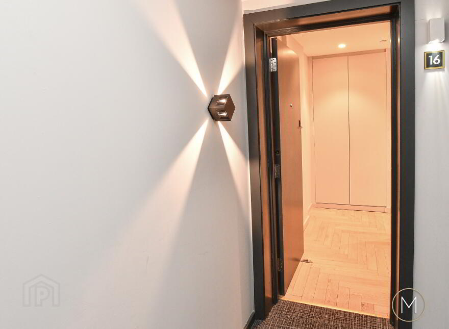 16 FX, 14 Montgomery Street, Belfast, BT1 4NX