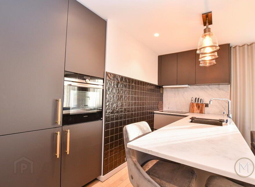 16 FX, 14 Montgomery Street, Belfast, BT1 4NX