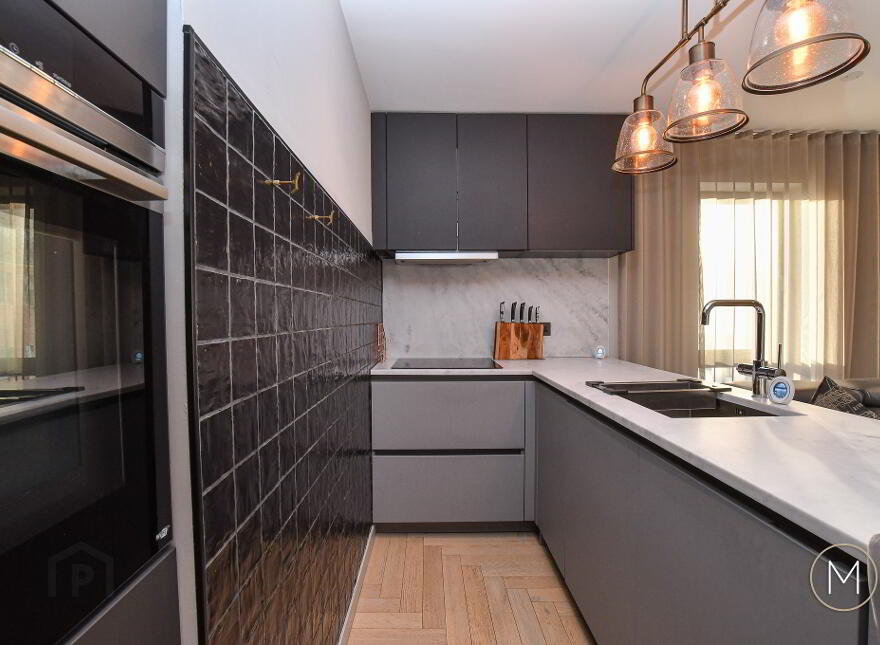 16 FX, 14 Montgomery Street, Belfast, BT1 4NX