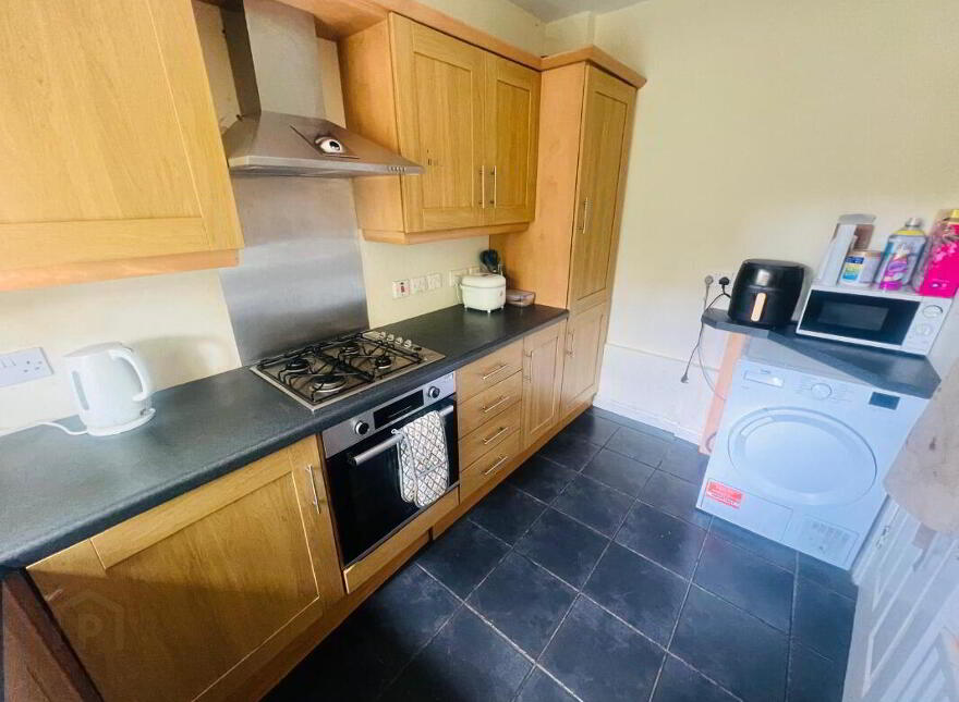 27 The Cloisters, Belfast, BT7 1GD