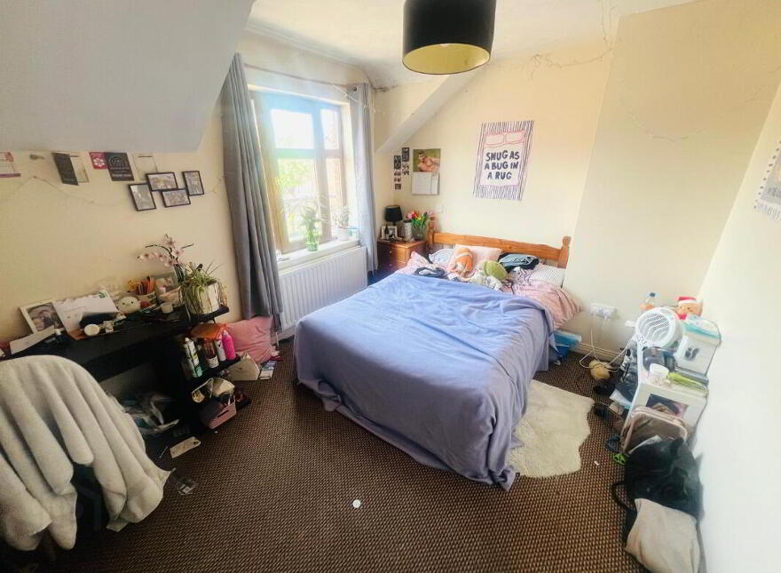 27 The Cloisters, Belfast, BT7 1GD