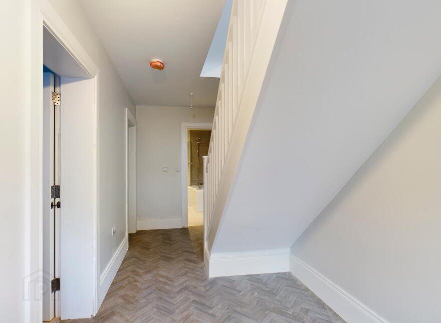 Ravenhill Terrace, 258 Ravenhill Road, Belfast, BT6 8GJ