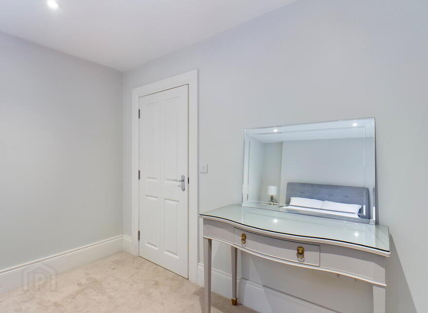 Ravenhill Terrace, 258 Ravenhill Road, Belfast, BT6 8GJ