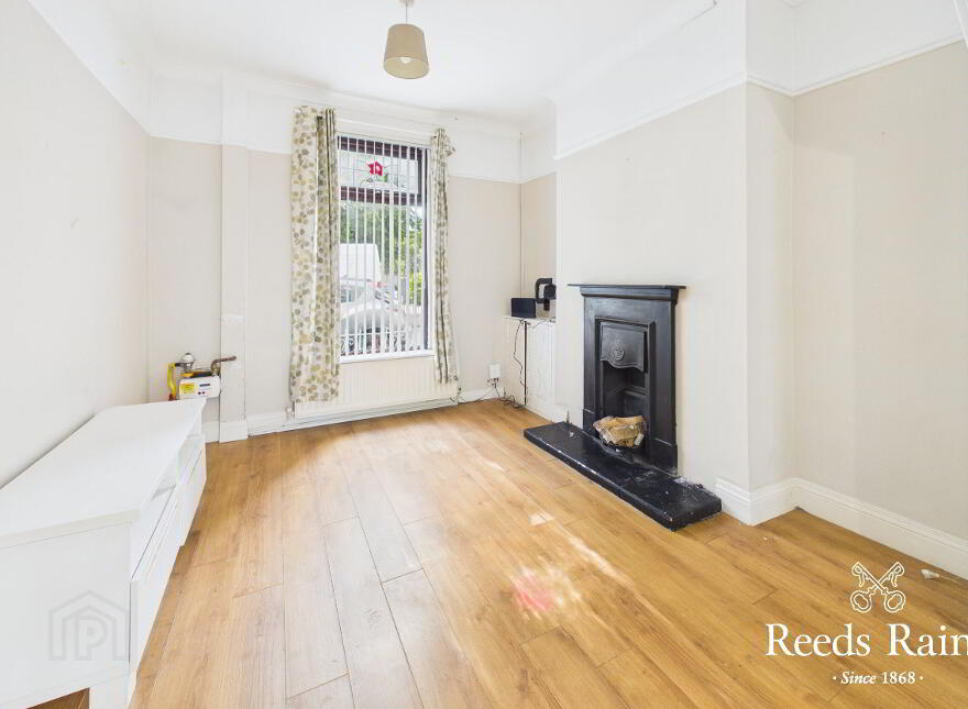 24 Castleton Gardens, Belfast, BT15 3BY