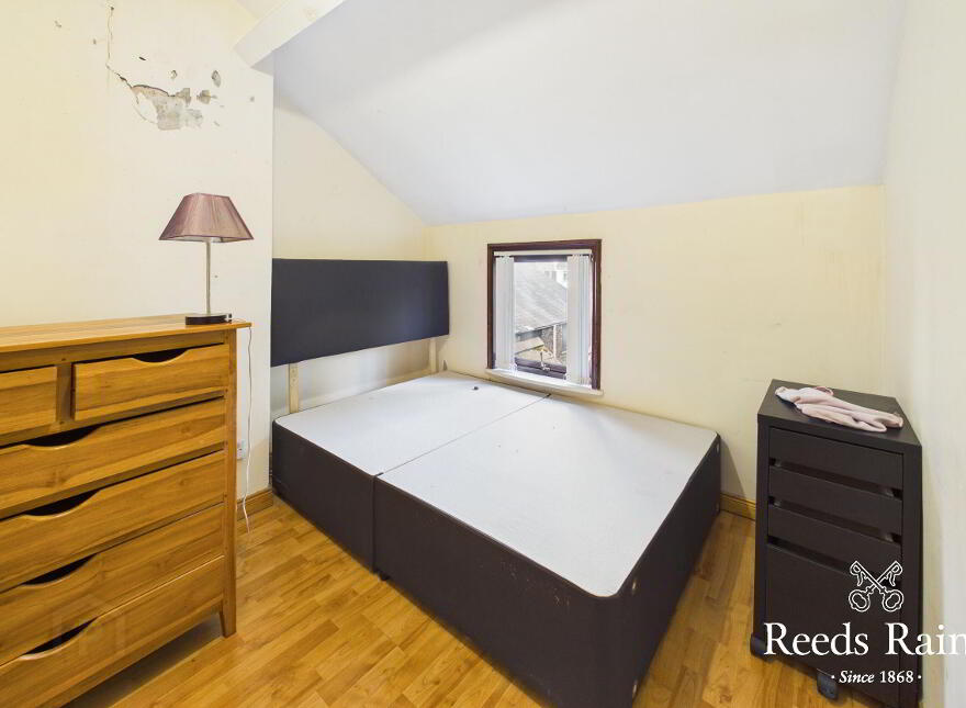 24 Castleton Gardens, Belfast, BT15 3BY