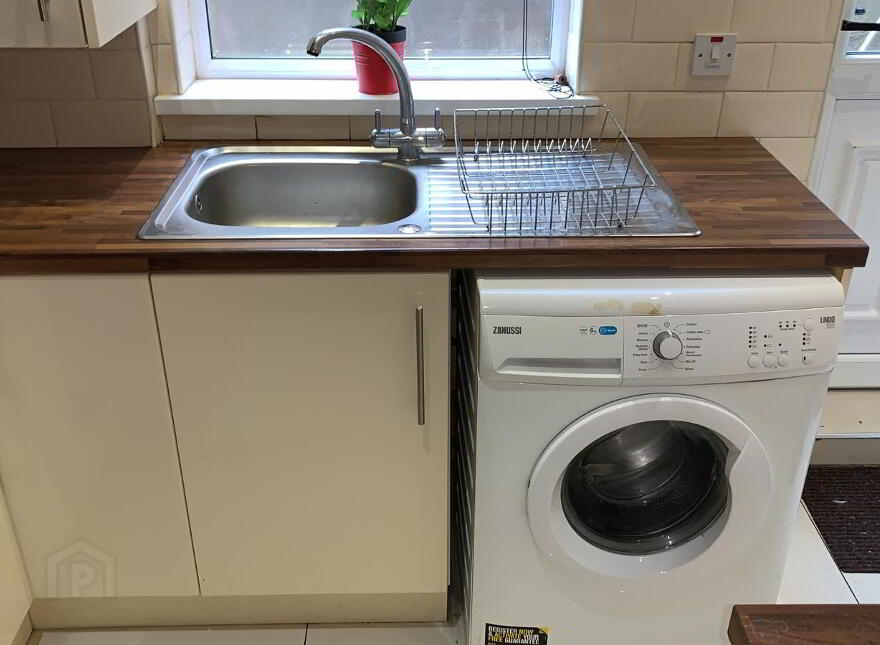 Unit A, 43 Ulsterville Avenue, Belfast, BT9 7AT