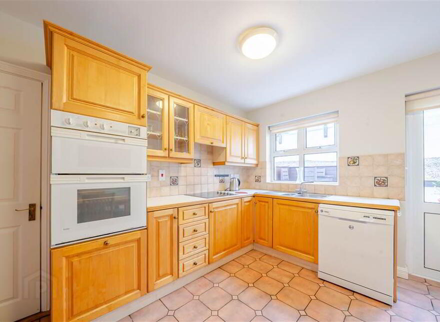 10 Distillery Court, Westport, F28FX38