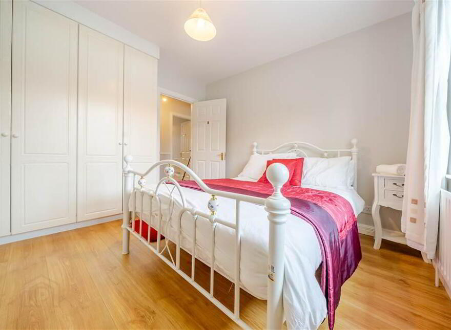 10 Distillery Court, Westport, F28FX38