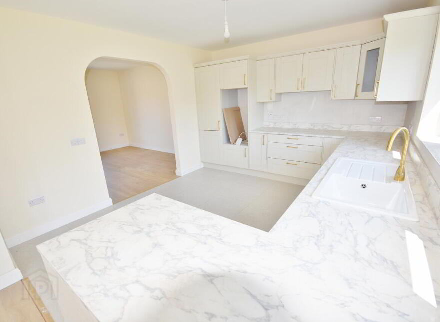 14 Hawthorn Drive, Ballygologue Road, Listowel, V31TX21