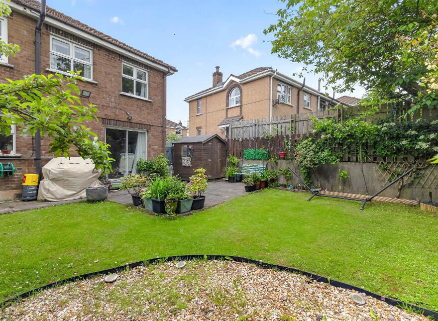 15 Briar Hill, Four Winds, Belfast, BT8 6XW