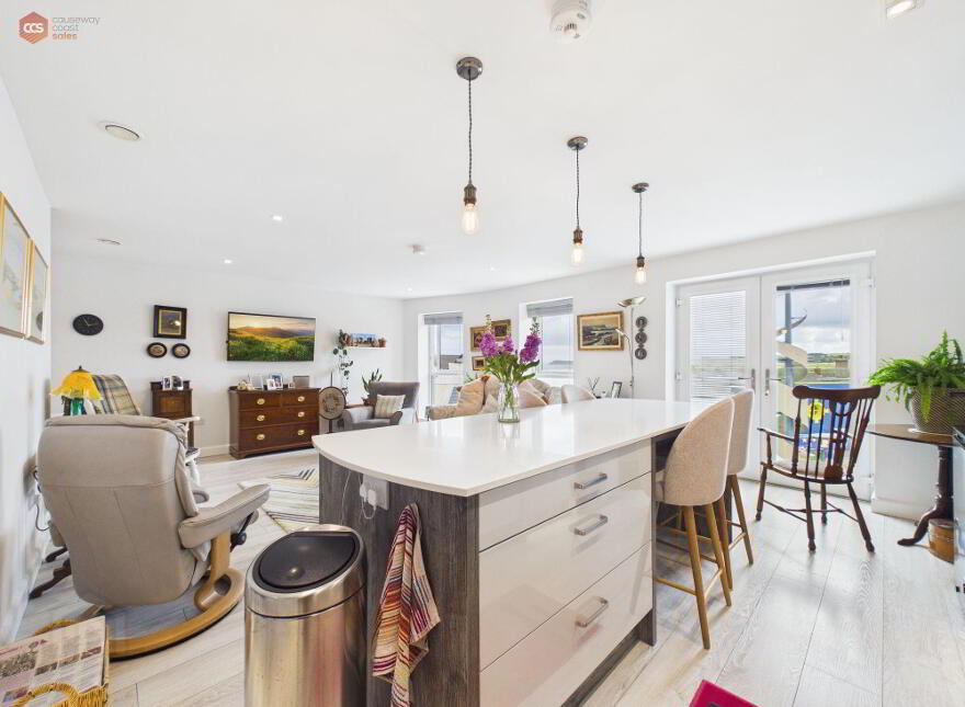 Apt 6 Dunluce View, 24 Dunluce Avenue, Portrush, BT56 8DW