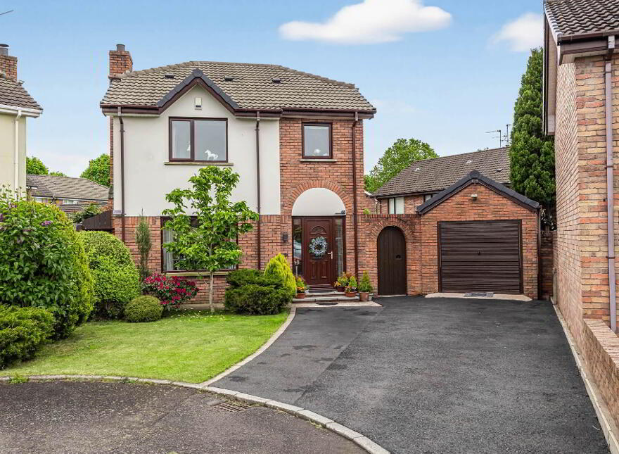 68 The Brambles, Lisburn, BT28 2XY