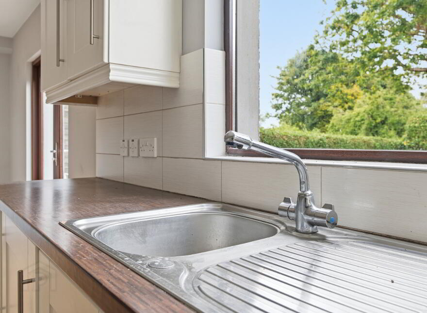 18 Cherryvalley Park, Belfast, BT5 6PL