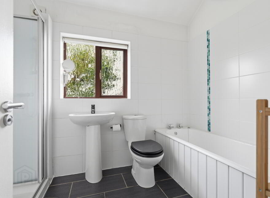 18 Cherryvalley Park, Belfast, BT5 6PL