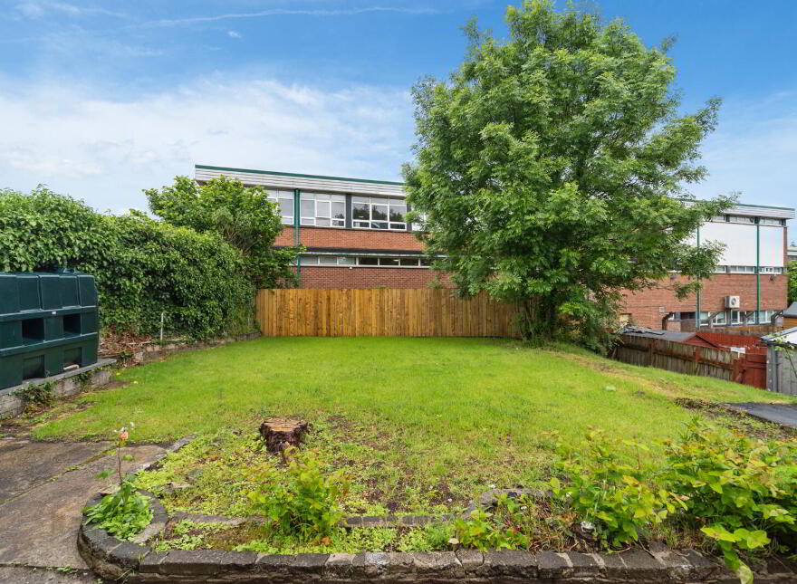 26 Pasadena Gardens, Belfast, BT5 6HU