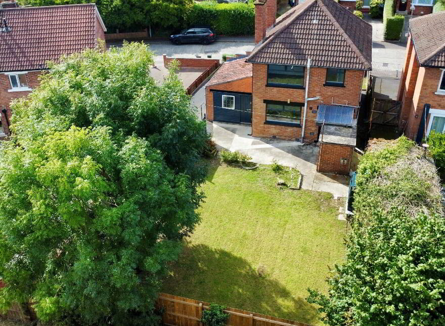26 Pasadena Gardens, Belfast, BT5 6HU photo 2