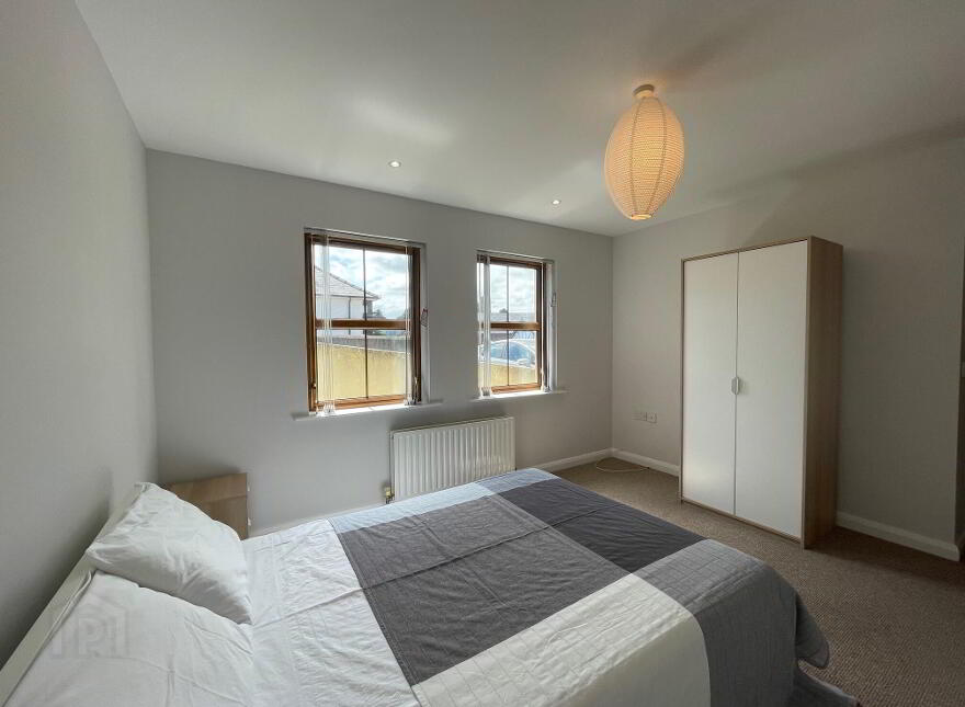 3b Ballyregan Road, Dundonald, Belfast, BT16 1HY