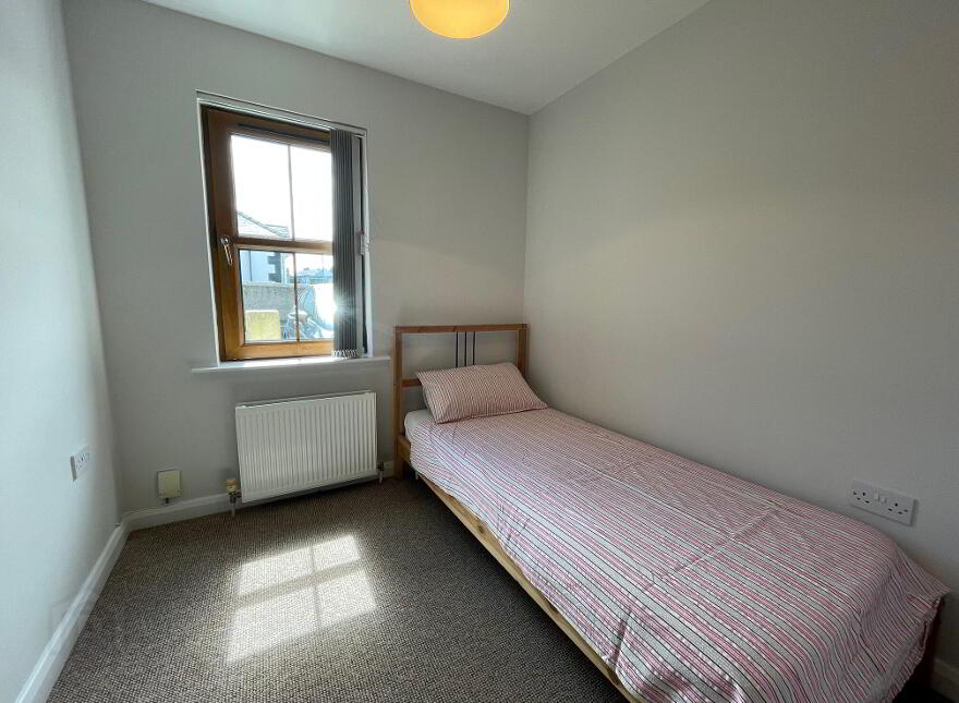 3b Ballyregan Road, Dundonald, Belfast, BT16 1HY