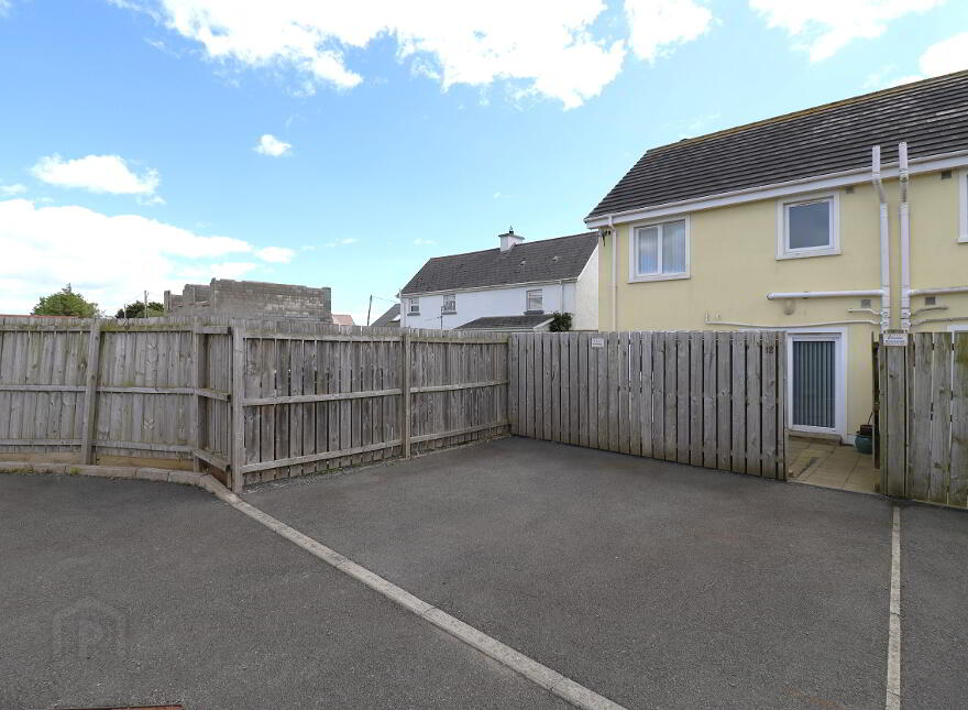 12 Larkmount, Cranfield Road, Kilkeel, BT34 4WT