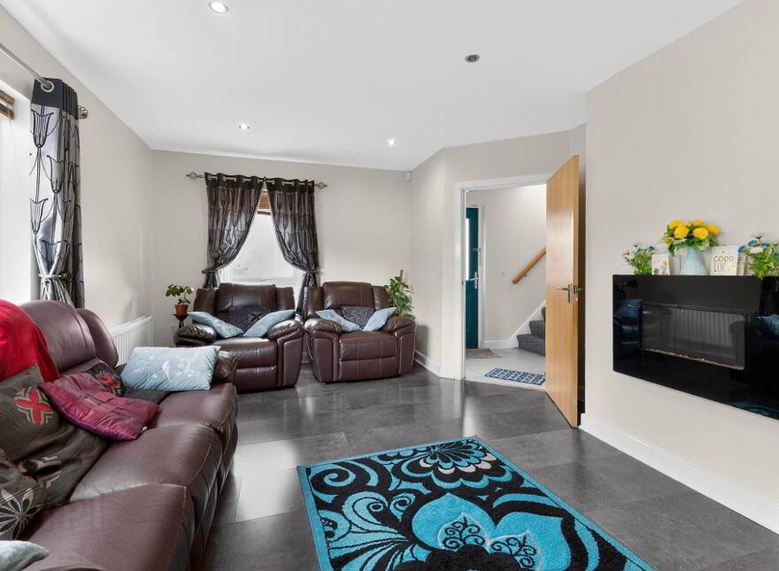1 Holstein Hall, Lisburn, BT28 2RQ