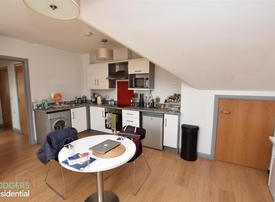 Apt 14, 125 Wellesley Avenue, Belfast, BT9 6DH