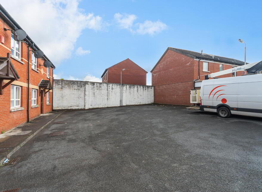5 Ravensdale Court, Belfast, BT5 5GZ