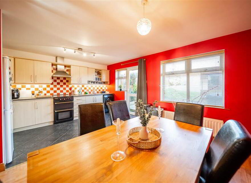 6 Gibsons Green, Bangor, BT19 7SQ