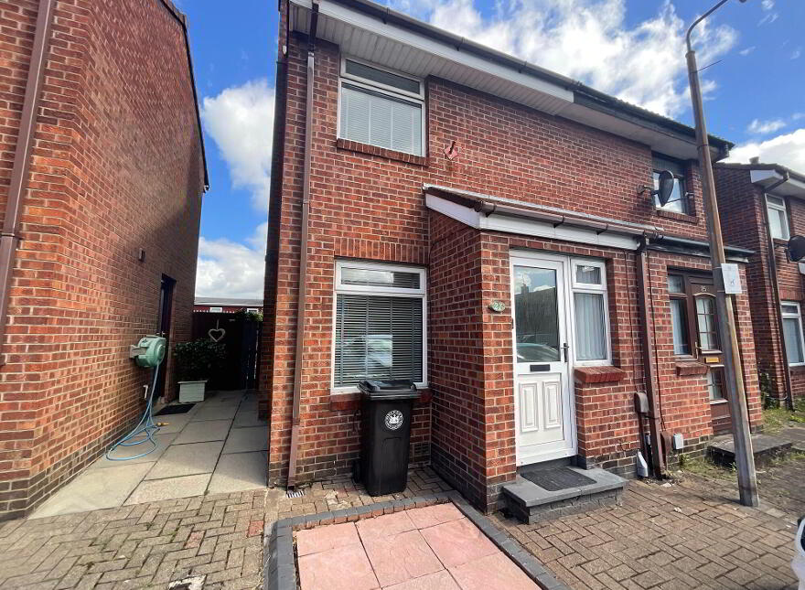27 Silver Birch Courts, Belfast, BT13 2JJ