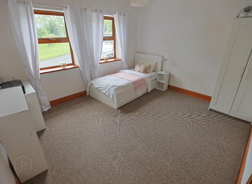 Russ Heak House, 17 Tullymacann Road, Tandragee, Craigavon, BT62 2DZ