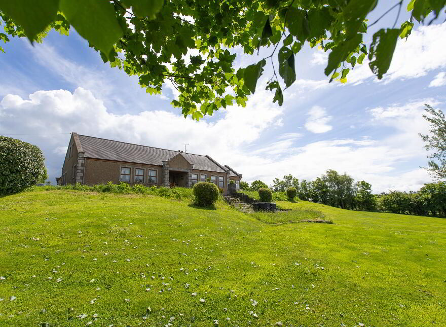 Russ Heak House, 17 Tullymacann Road, Tandragee, Craigavon, BT62 2DZ