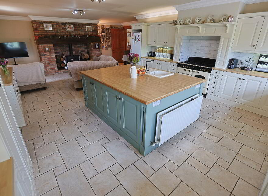 Russ Heak House, 17 Tullymacann Road, Tandragee, Craigavon, BT62 2DZ