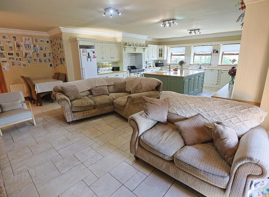 Russ Heak House, 17 Tullymacann Road, Tandragee, Craigavon, BT62 2DZ