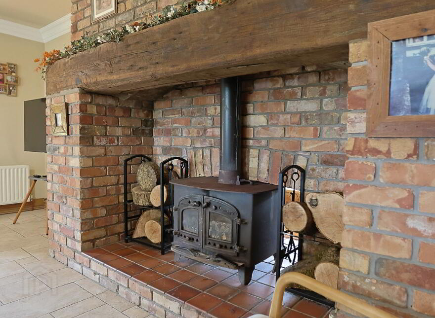 Russ Heak House, 17 Tullymacann Road, Tandragee, Craigavon, BT62 2DZ