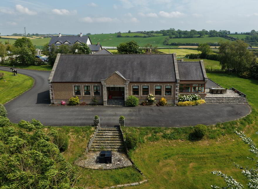 Russ Heak House, 17 Tullymacann Road, Tandragee, Craigavon, BT62 2DZ