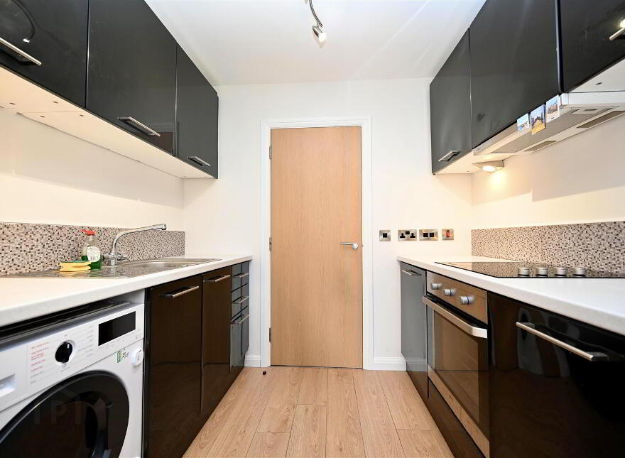 Apt 3, 61 Central Avenue, Bangor, BT20 3AU