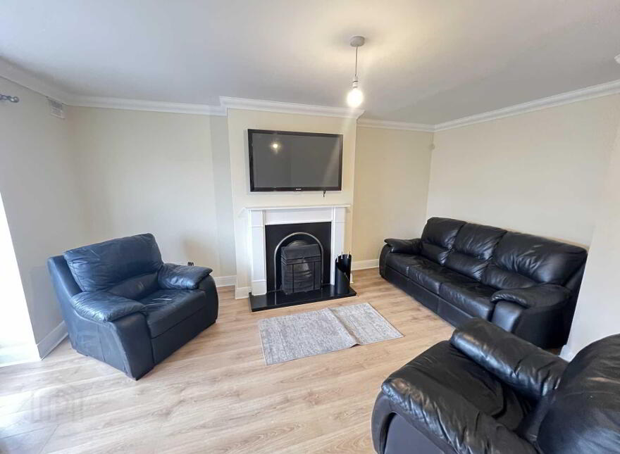 12 College Woods, Balla, Castlebar, F23T654