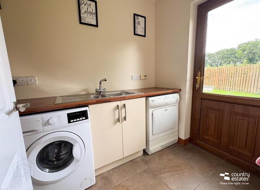 33 Toberdowney Valley, Ballynure, Ballyclare, BT39 9TS