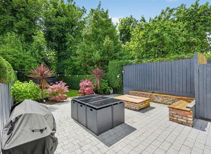 60 Upper Lisburn Road, Finaghy, Belfast, BT10 0AB