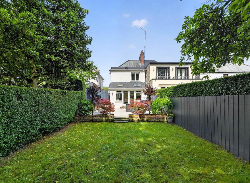 60 Upper Lisburn Road, Finaghy, Belfast, BT10 0AB