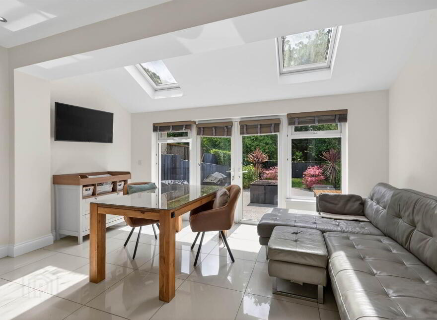 60 Upper Lisburn Road, Finaghy, Belfast, BT10 0AB