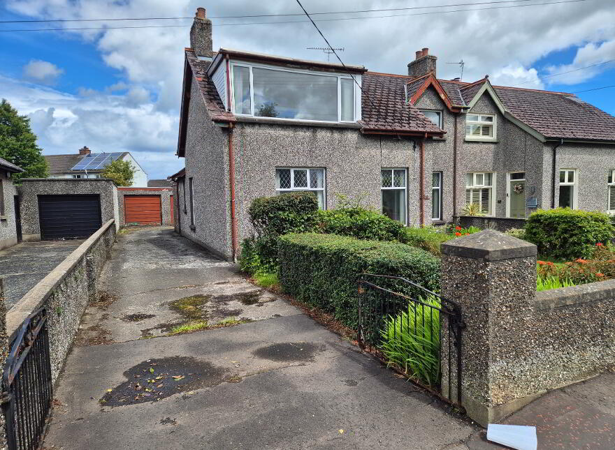 90 Ballycastle Road, Coleraine, BT52 2DY