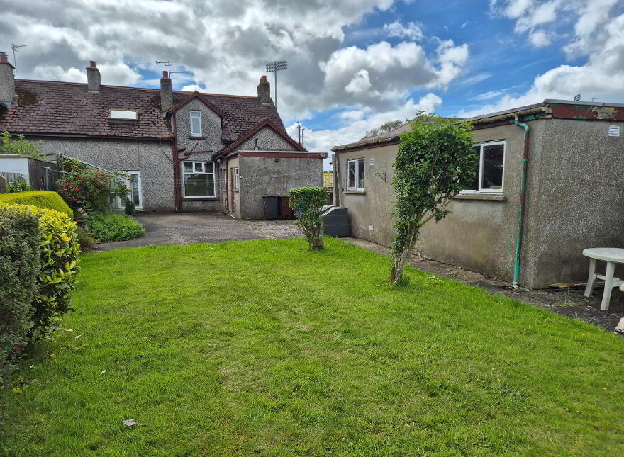 90 Ballycastle Road, Coleraine, BT52 2DY