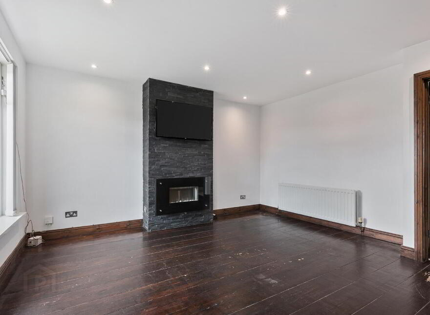 10 Windmill Row, Newtownards, BT23 7DZ