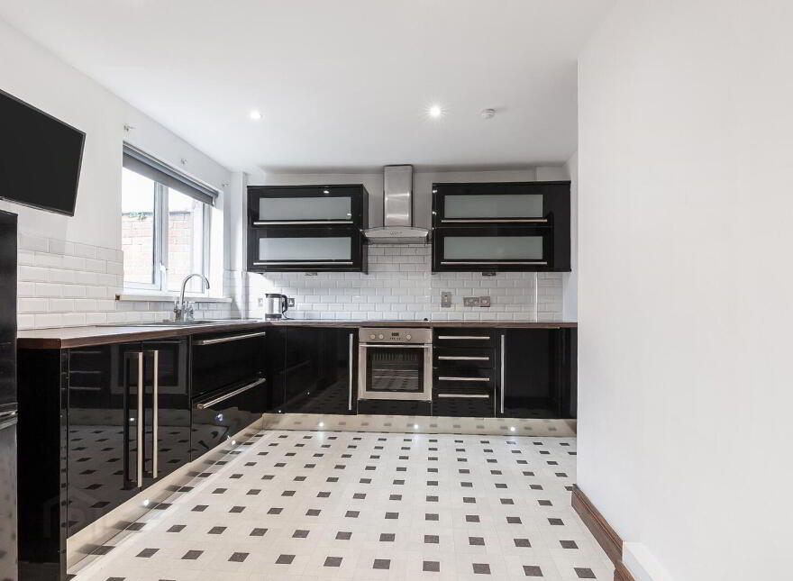 10 Windmill Row, Newtownards, BT23 7DZ