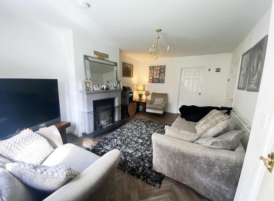 45 Bishopshill, Dromore, BT25 1FL