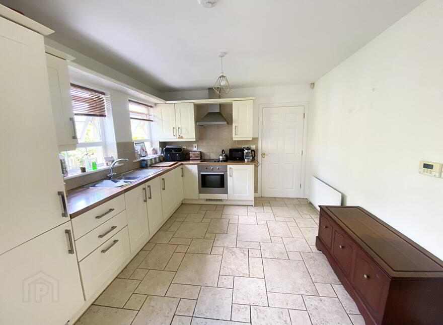45 Bishopshill, Dromore, BT25 1FL