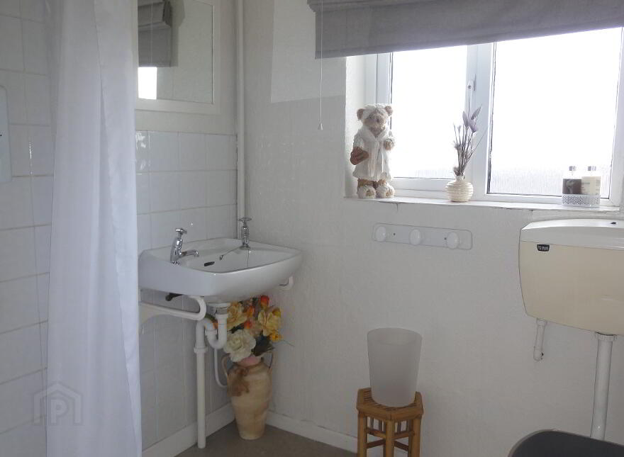 Bann Drive, Irish Street, Londonderry, BT47 2HL