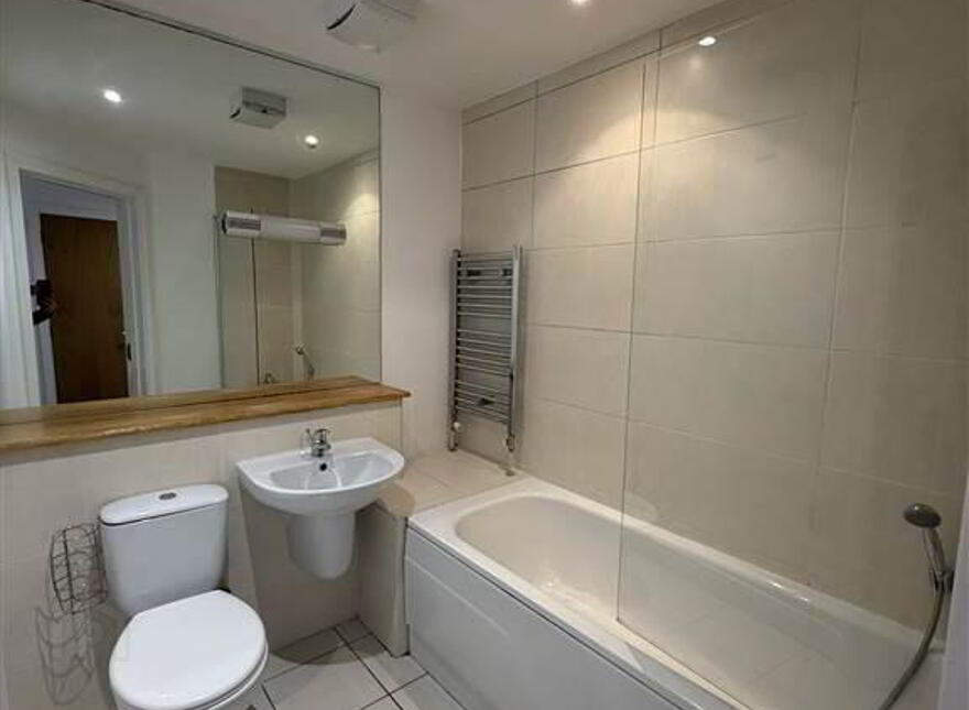 39 Milfort Mews, Dunmurry, Belfast, BT17 9JE