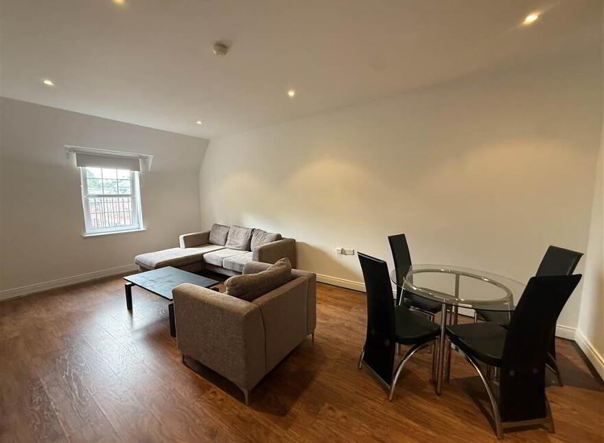 39 Milfort Mews, Dunmurry, Belfast, BT17 9JE